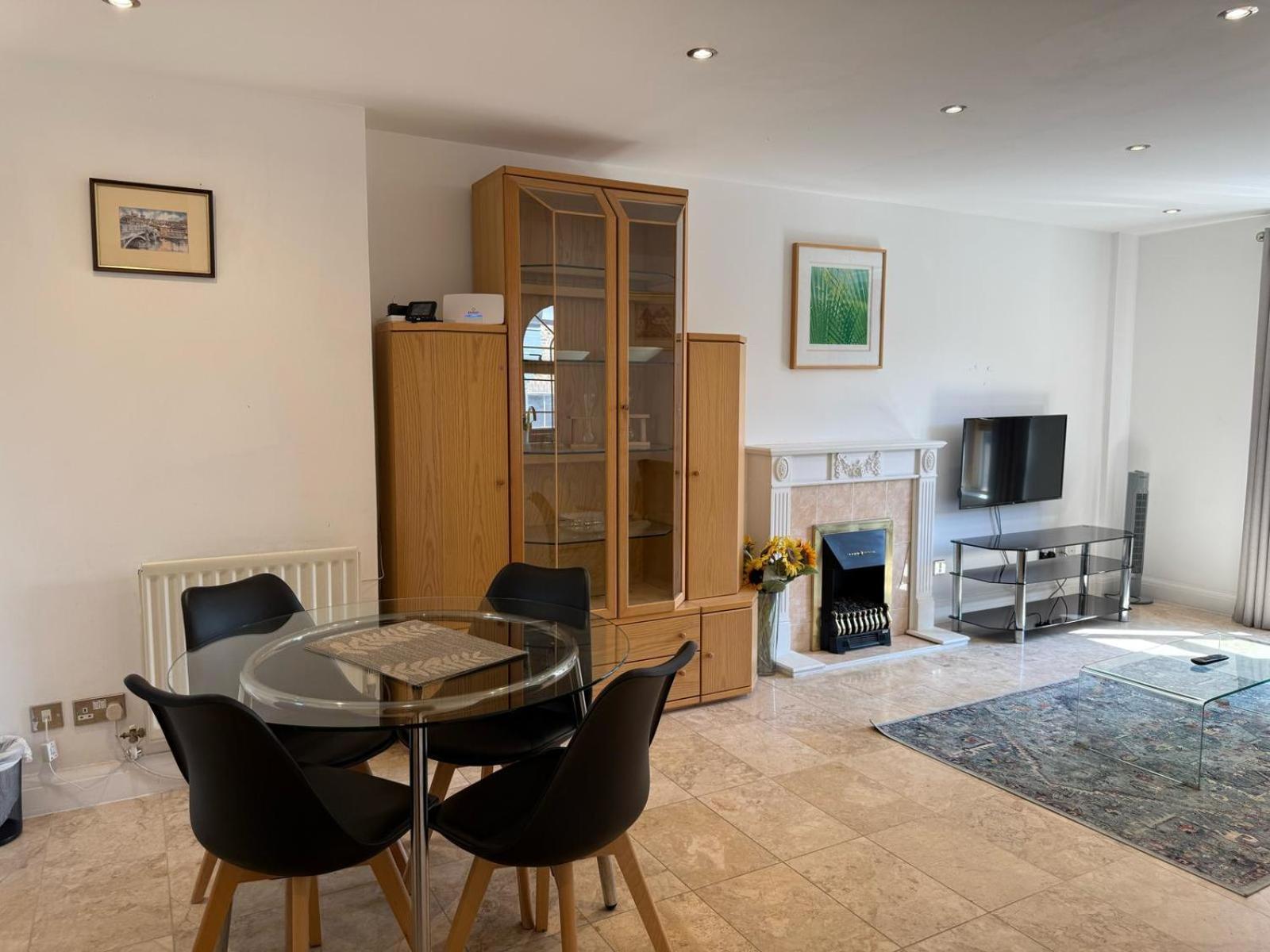 Luxury Two Bedroom In Bayswater Appartamento